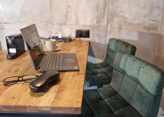 Διαμέρισμα Level 13 *